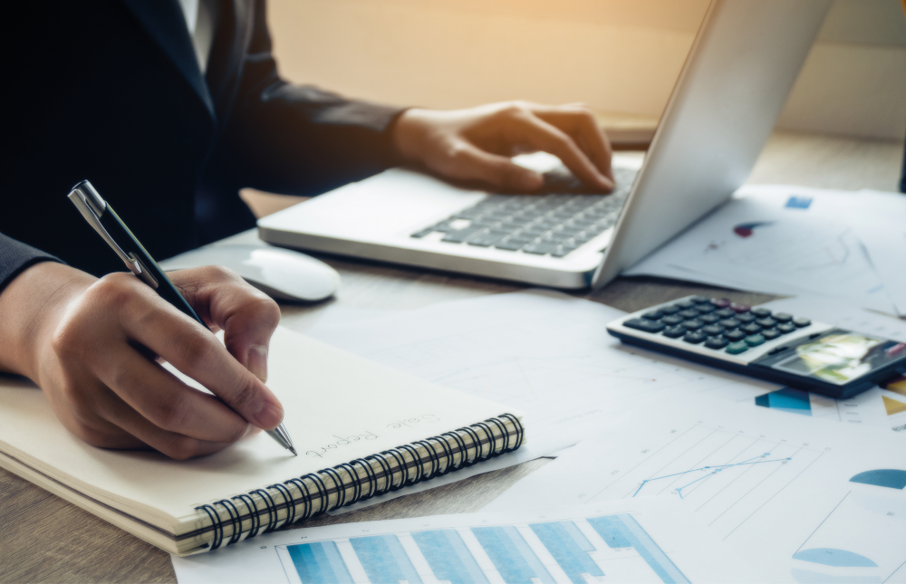 Strengthening risk management through effective internal audit partnerships