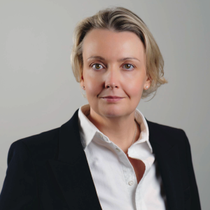 Emma Wedderburn headshot